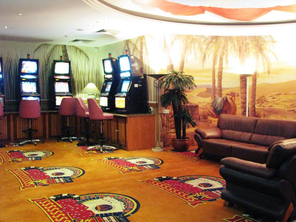 The Residence At Singapore Recreation Club Экстерьер фото